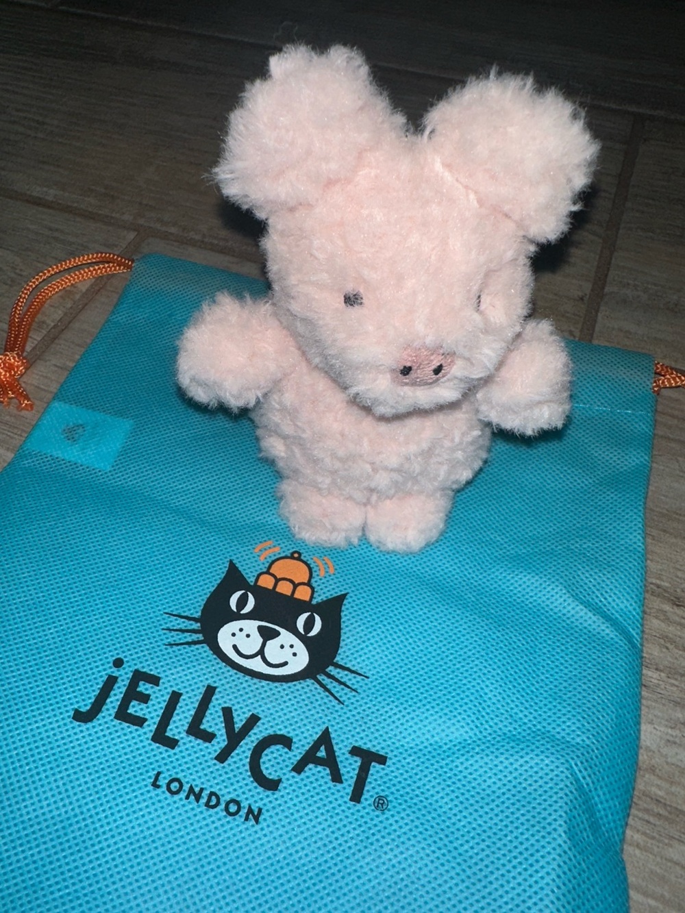 Authentic Jellycat Blush Pink Pig Bag Charm 🐷✨ - Picture 2 of 9